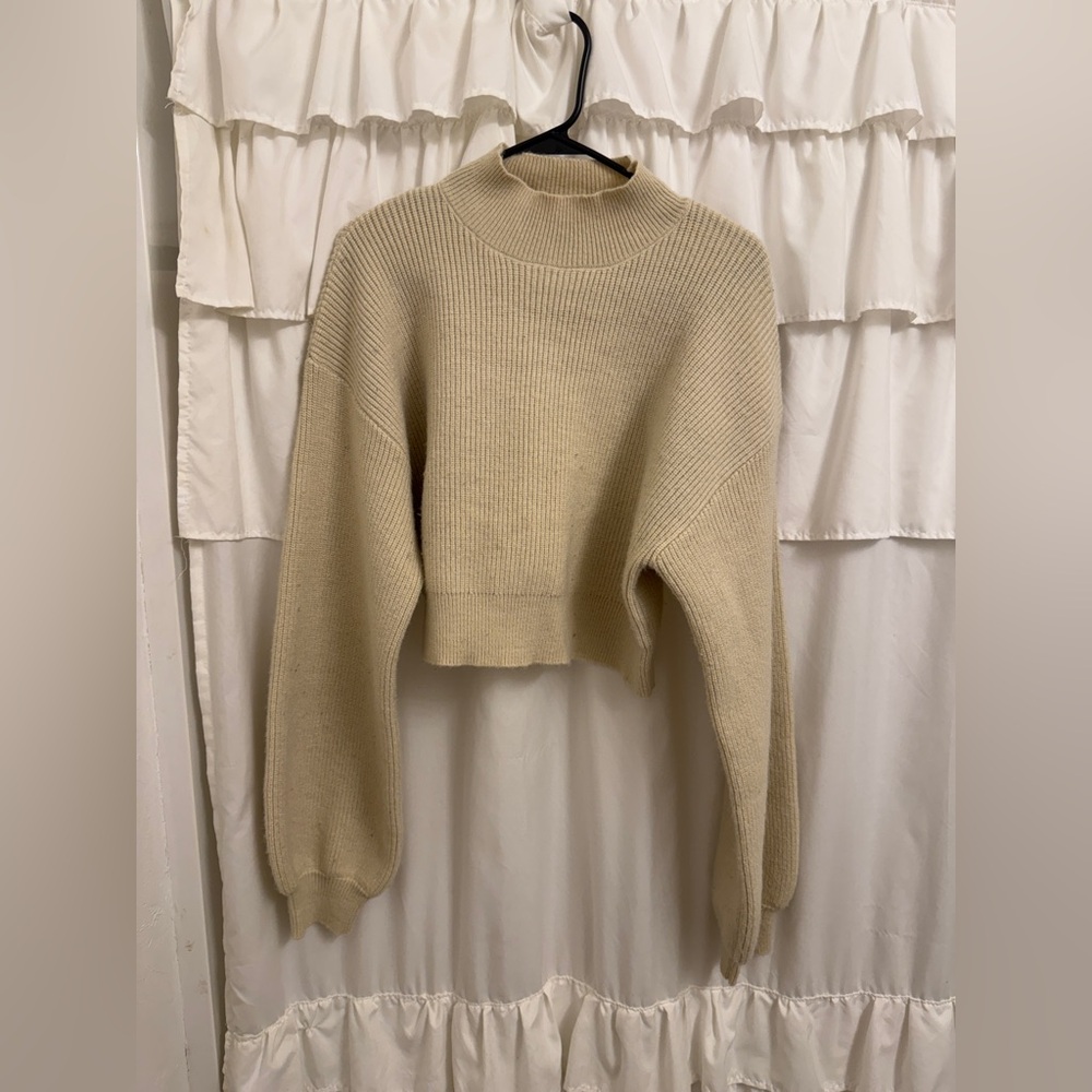Women’s XL Blue Blush Tan Cropped Sweater
